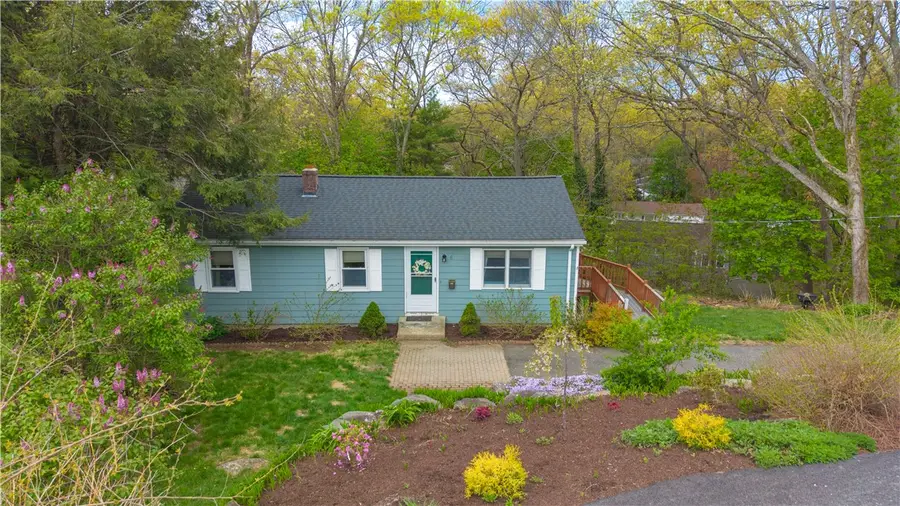 6 Linda Court, Coventry, RI 02816 - #3