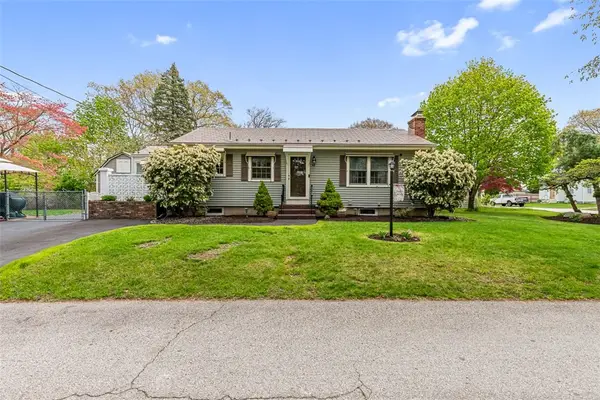 48 Barker Street, Warwick, RI 02888