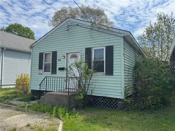 68 Uncas Street, Warwick, RI 02889