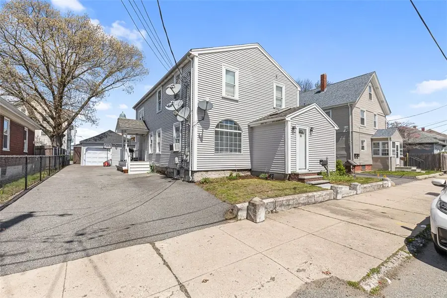 18 Hanover Avenue, Pawtucket, RI 02861 - #3
