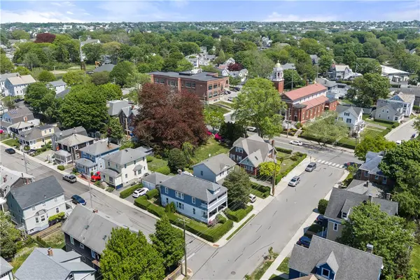 2 Bedlow Avenue, Newport, RI 02840