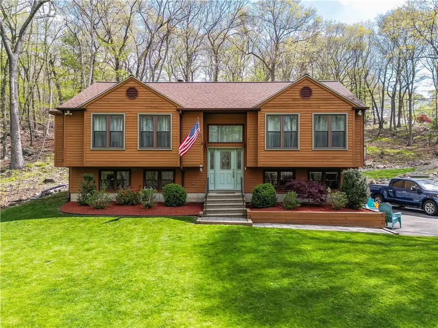 77 Lippitt Avenue, Cumberland, RI 02864 - #2