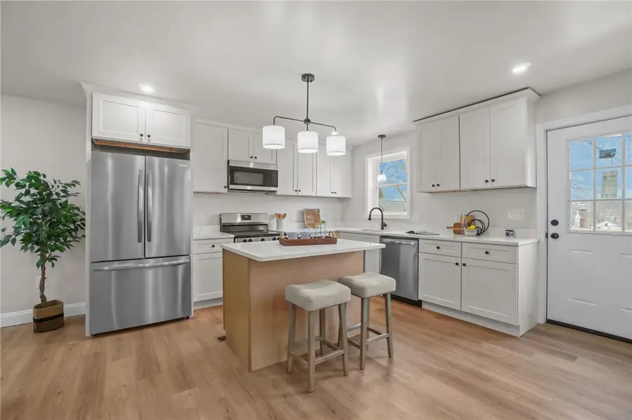 354 Jastram Street, Providence, RI 02908 - #2