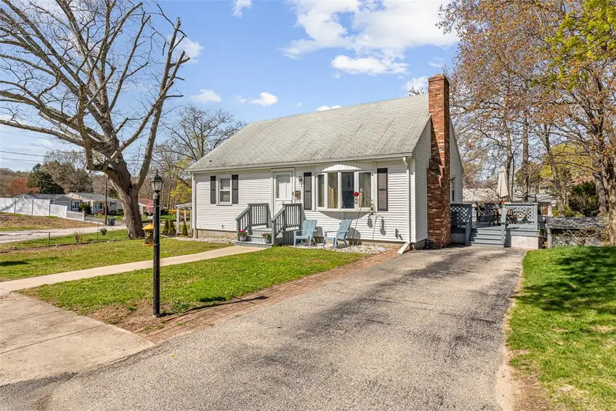 39 Oakland Drive, West Warwick, RI 02893 - #2