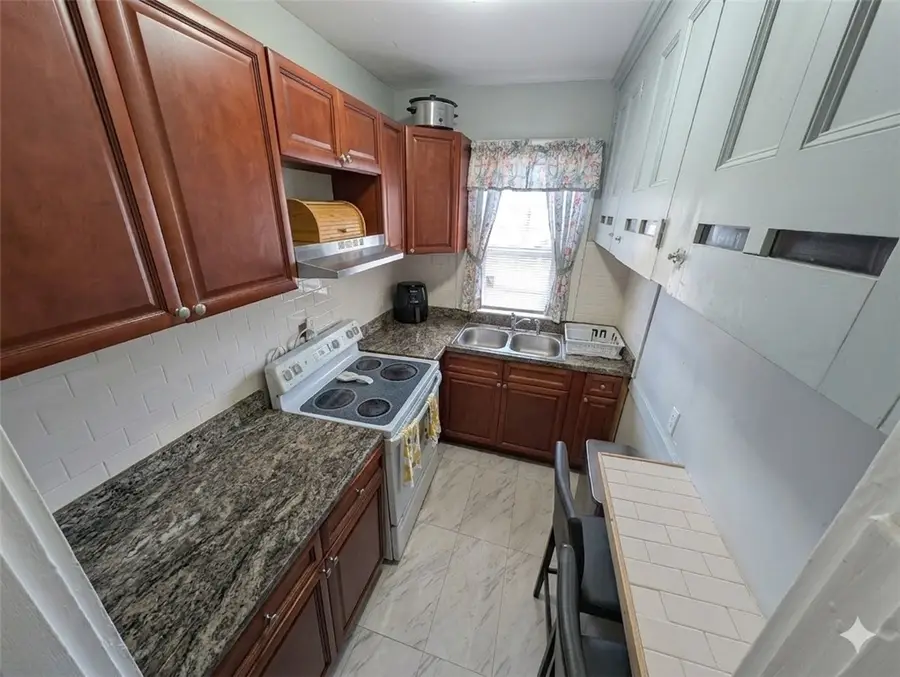 420 Orms Street, Providence, RI 02908 - #3
