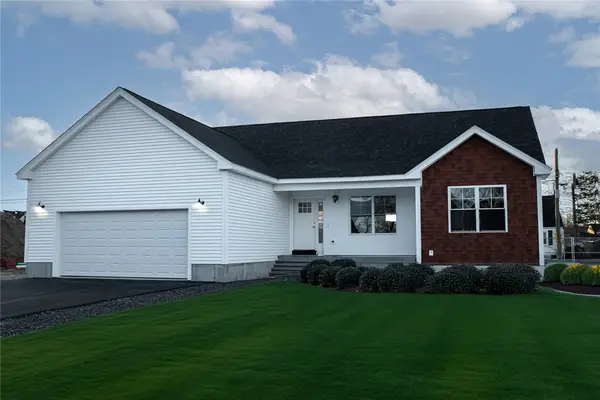 44 Recess Lane, Warwick, RI 02886