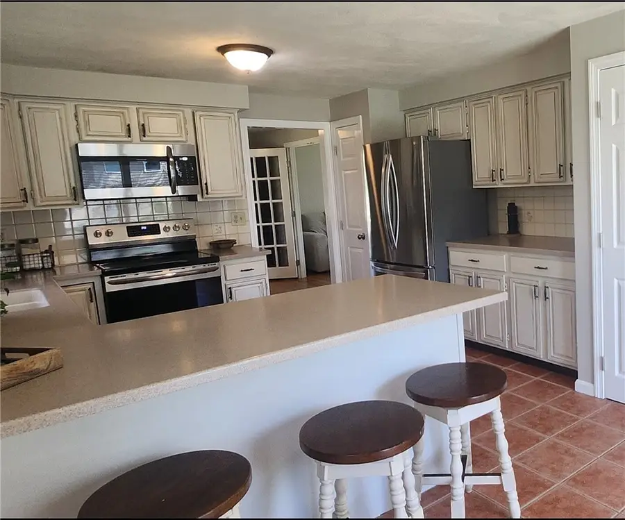 54 Sefton Drive, Bristol, RI 02809 - #3