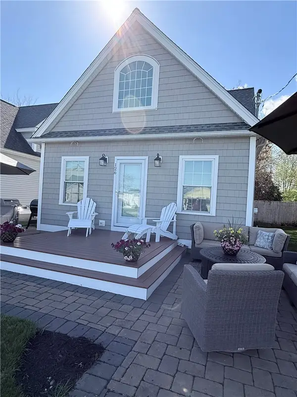 64 Burnside Avenue, Narragansett, RI 02882
