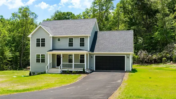 14 Elaine Drive, Hopkinton, RI 02833