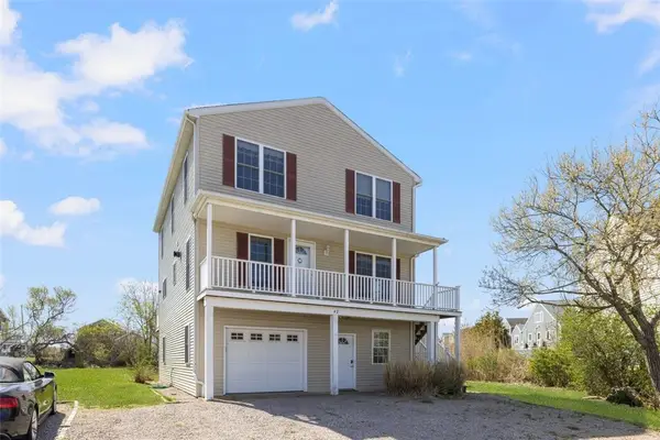 42 Spruce Avenue, Narragansett, RI 02882