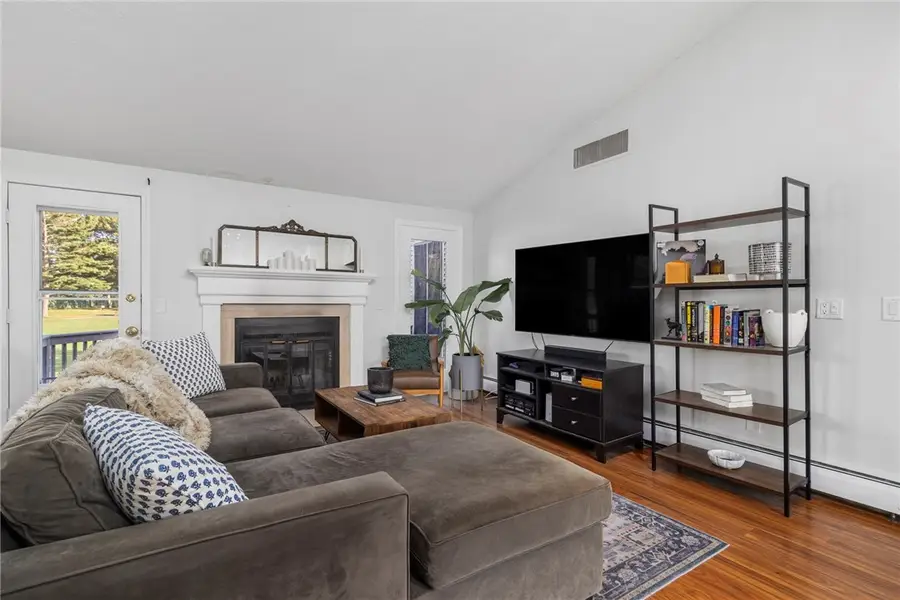58 Needle Grove Point #D, North Providence, RI 02904 - #3