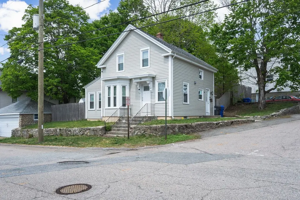 18 Metcalf Avenue, North Providence, RI 02911 - #1