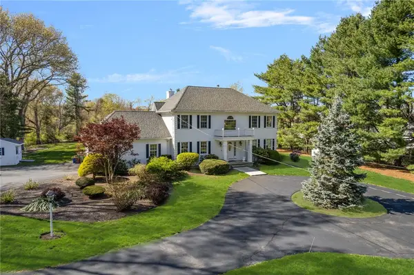 91 Mann School Road, Smithfield, RI 02917