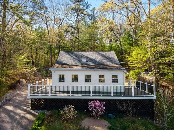 31 West Shore Drive, Exeter, RI 02822