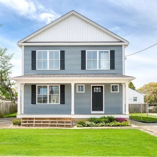10 Fyffe Avenue, Cranston, RI 02920
