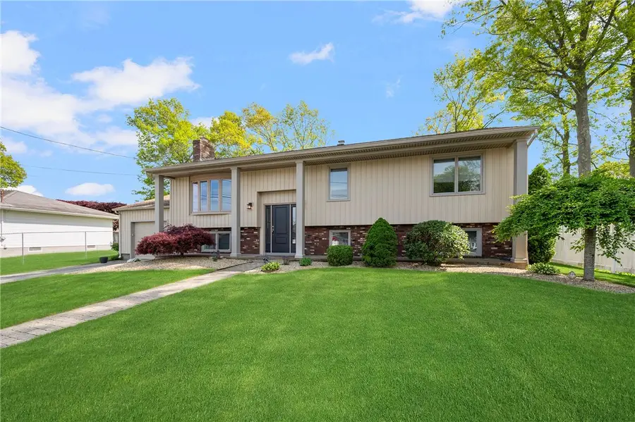 7 Robins Way, North Providence, RI 02904 - #2