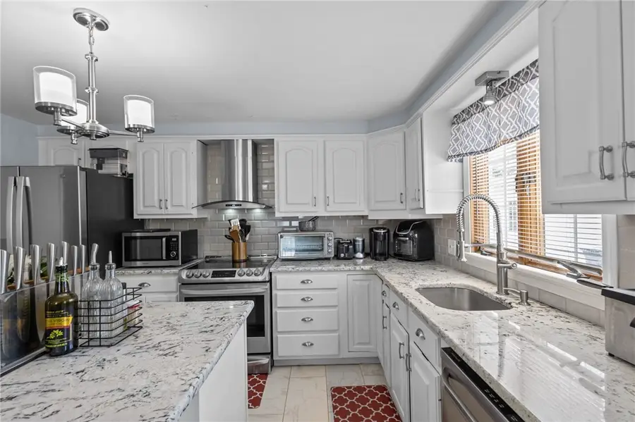 74 Youngs Avenue, West Warwick, RI 02893 - #2