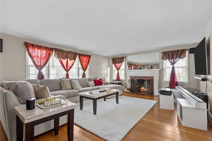 74 Youngs Avenue, West Warwick, RI 02893 - #3