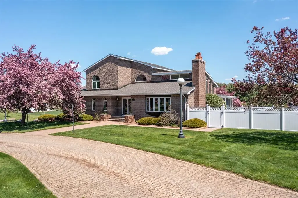 524 Wauregan Road, Brooklyn, CT 06234 - #1