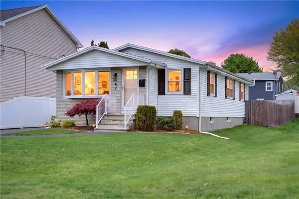 89 Royal Avenue, Cranston, RI 02920