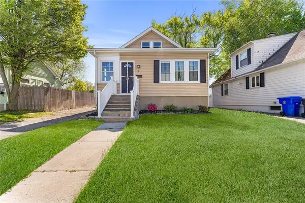 9 Lookout Avenue, North Providence, RI 02911