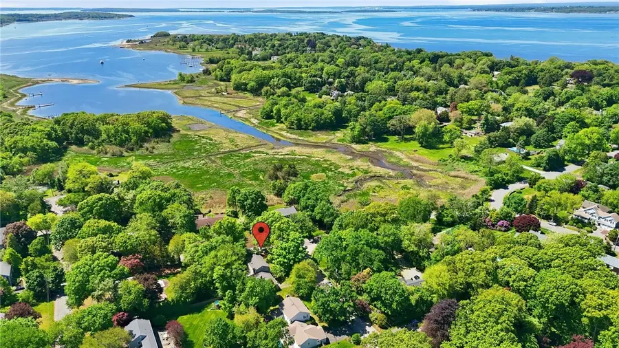 24 Wildflower Road, Barrington, RI 02806 - #3