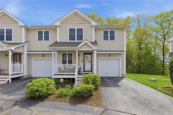 49 Silver Cup Circle, West Warwick, RI 02893