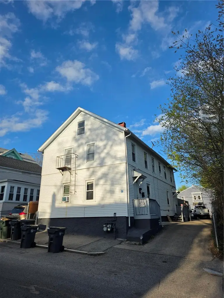 9 Hannah Street, Providence, RI 02909 - #3
