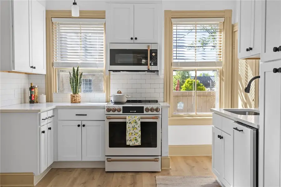 18 Barney Street #1, Newport, RI 02840 - #3