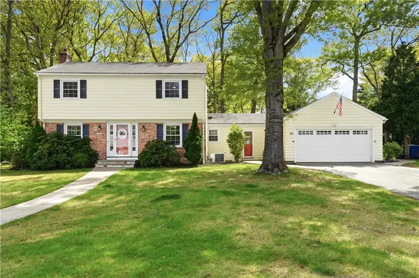 66 Maplewood Drive, East Greenwich, RI 02818