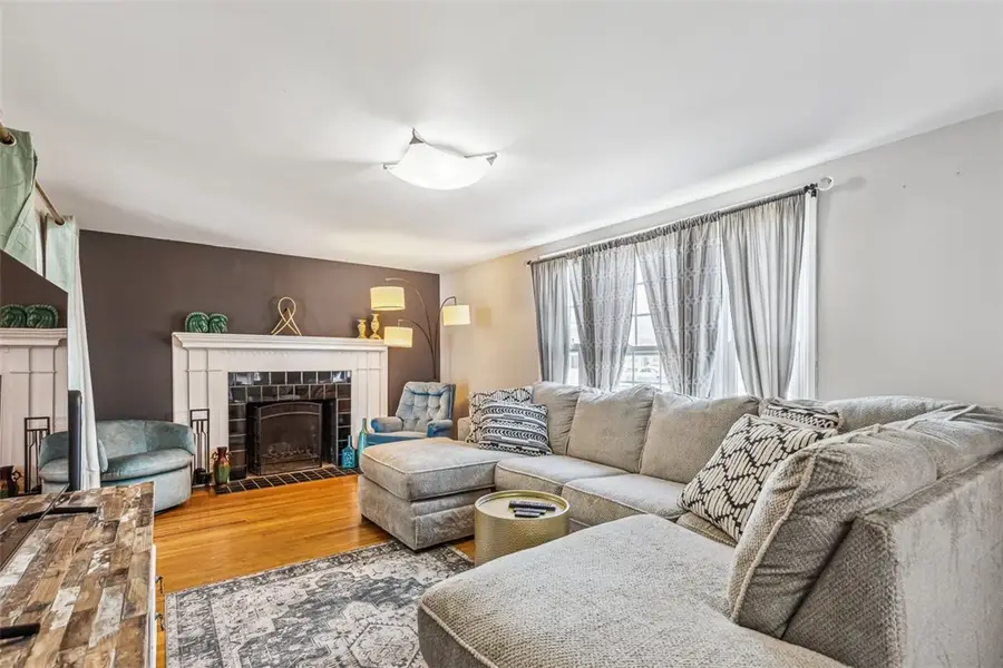 123 Scarborough Road, Pawtucket, RI 02861 - #2