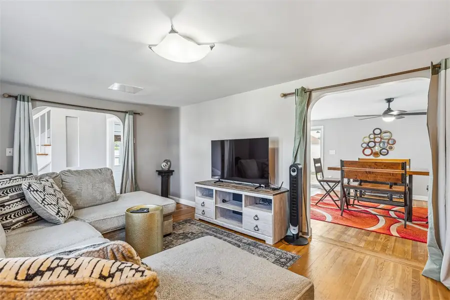 123 Scarborough Road, Pawtucket, RI 02861 - #3