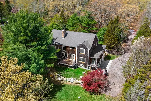 900 South Road, East Greenwich, RI 02818