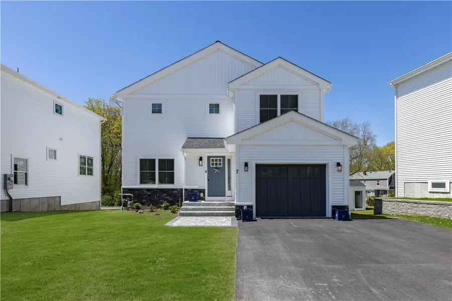 9 Stoneridge Road, Smithfield, RI 02917 - #2