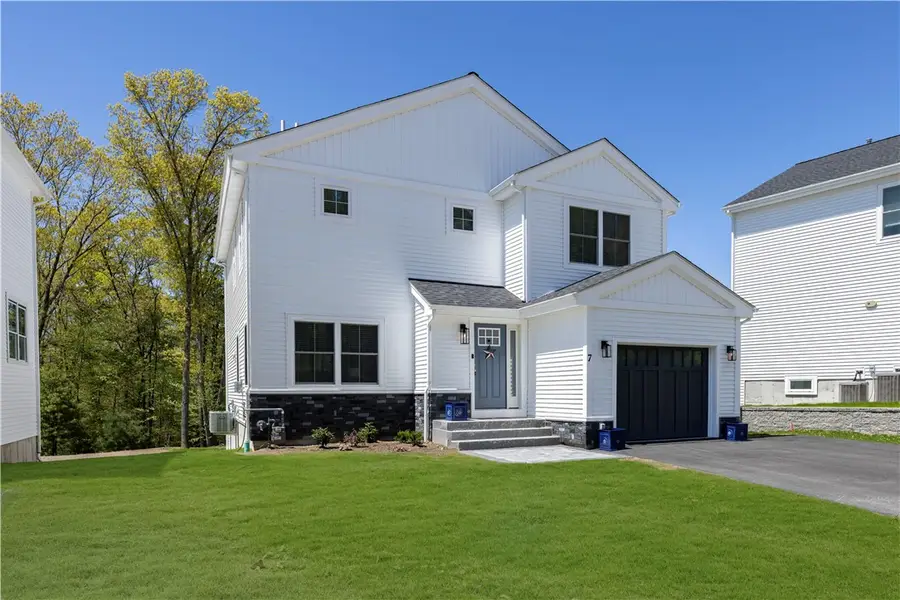 9 Stoneridge Road, Smithfield, RI 02917 - #3