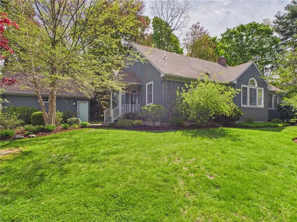 30 Forest Road W, Bristol, RI 02809