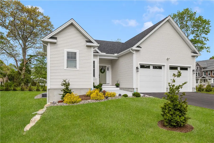 124 Oak Street, South Kingstown, RI 02879 - #2