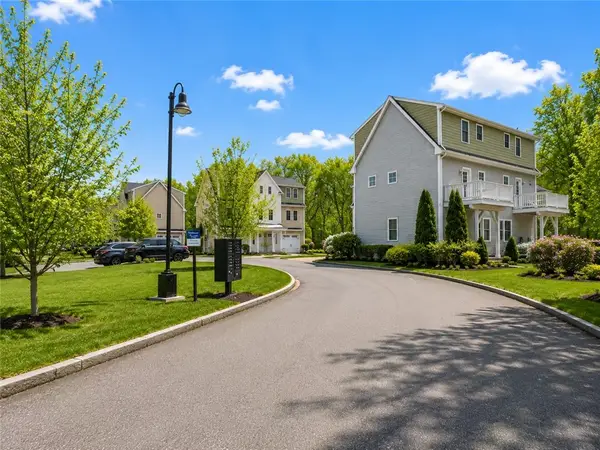12 Park Avenue #13, Narragansett, RI 02882