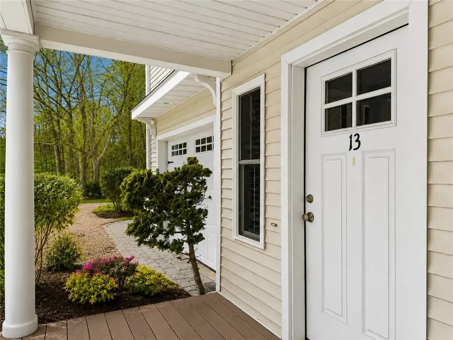 12 Park Avenue #13, Narragansett, RI 02882 - #3