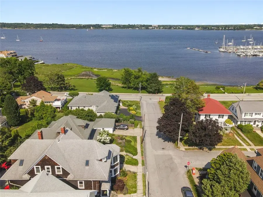 31 Windsor Road #1, Cranston, RI 02905 - #3