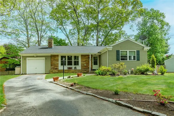 220 Alvin Street, Warwick, RI 02886