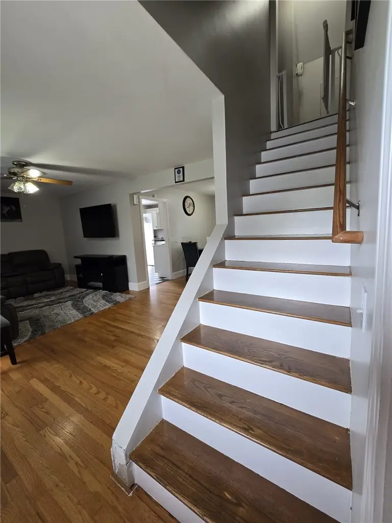 221 Prairie Aka 104 Robinson Street Avenue, Providence, RI 02905 - #3