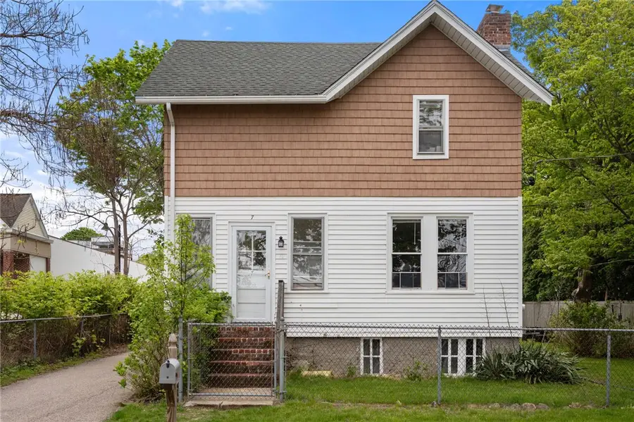 7 Clarke Street, Jamestown, RI 02835 - #2