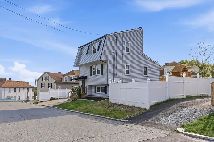 22 Danby Street, Providence, RI 02904 - #3