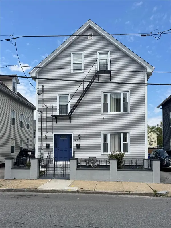 69 Centre Street, Pawtucket, RI 02860
