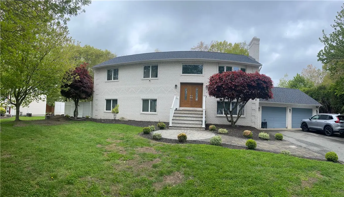 31 Wildflower Drive, Cranston, RI 02910 - #1
