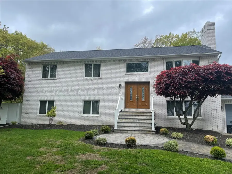 31 Wildflower Drive, Cranston, RI 02910 - #2