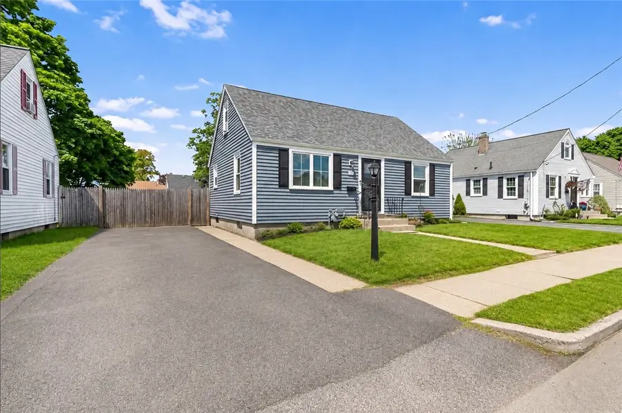 107 Olympia Avenue, Pawtucket, RI 02861 - #2