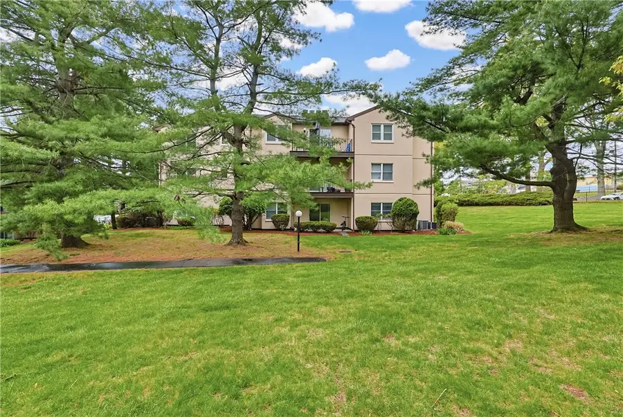 185 Manville Hill Road #106, Cumberland, RI 02864 - #2