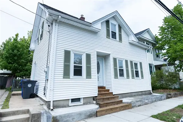 690 Academy Avenue, Providence, RI 02908